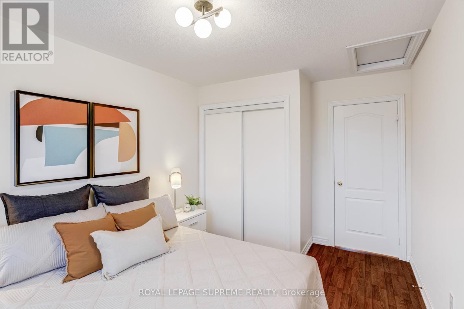 71 Luisa Street, Bradford West Gwillimbury, ON - Indoor Photo Showing Bedroom