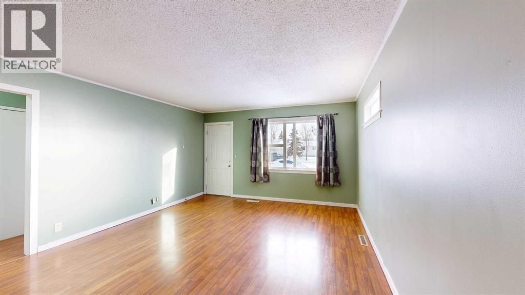 10806 102 Street, Grande Prairie, AB - Indoor Photo Showing Other Room