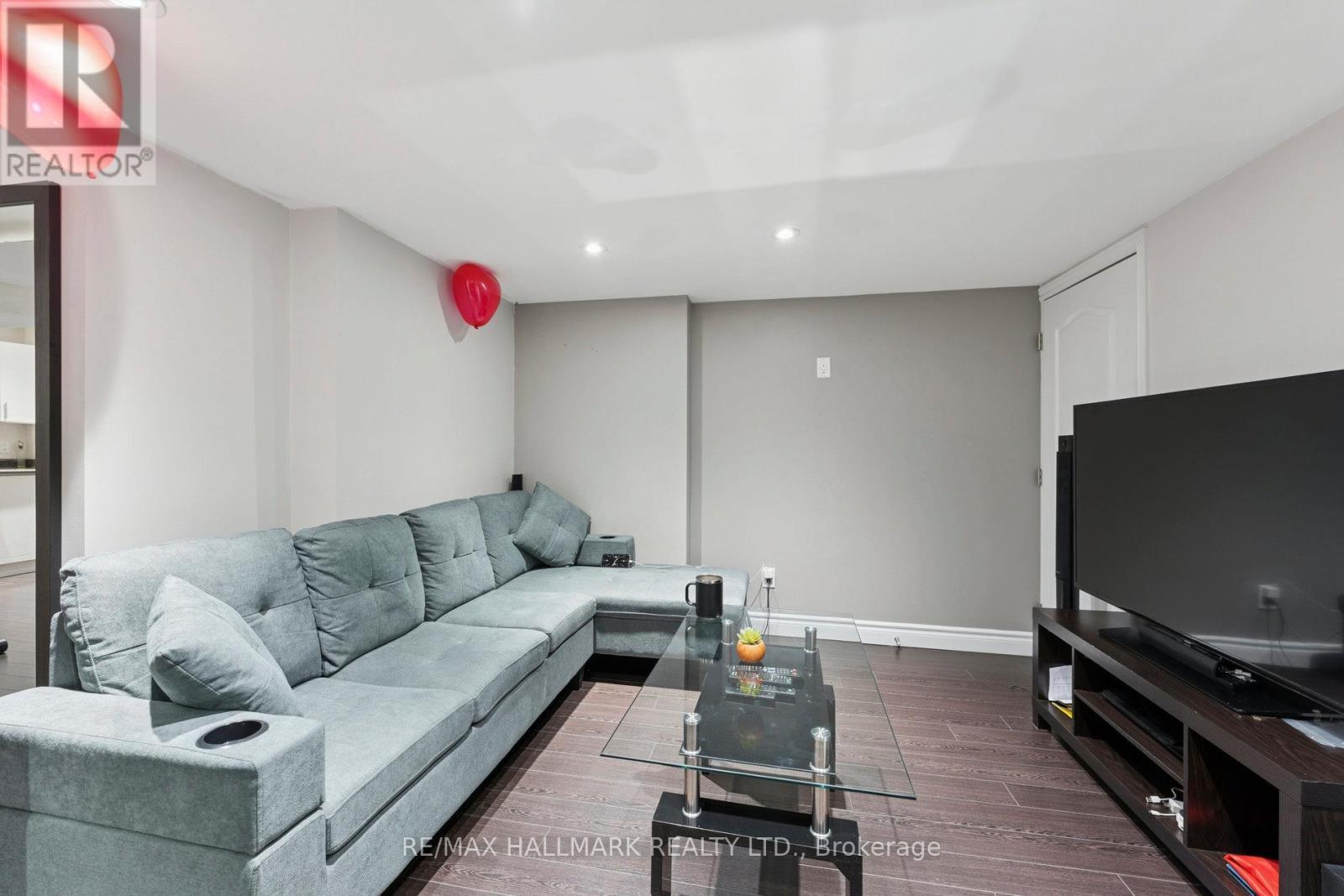 94 Olde Town Road, Brampton, ON - Indoor