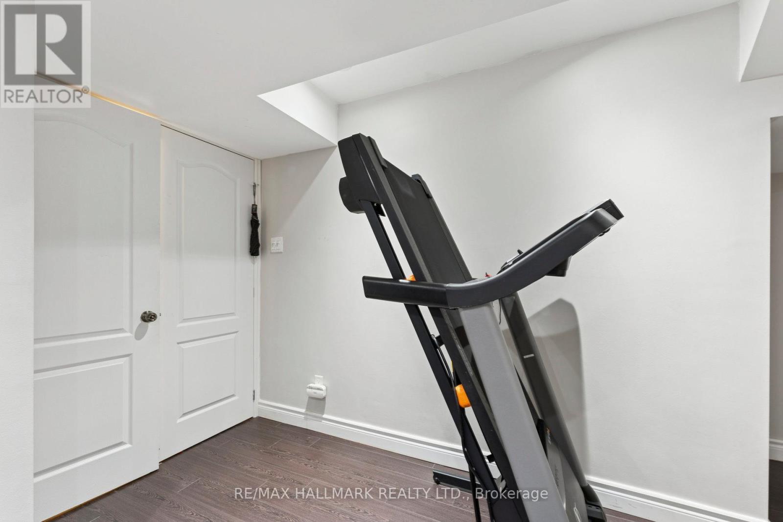 94 Olde Town Road, Brampton, ON - Indoor Photo Showing Other Room