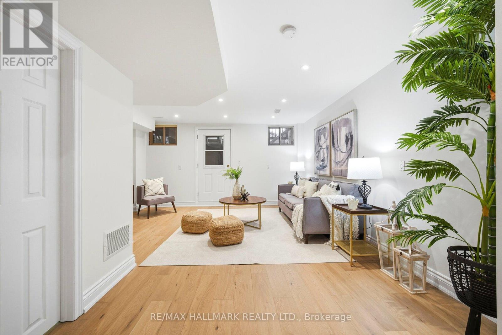 4A Holborne Avenue, Toronto, ON - Indoor