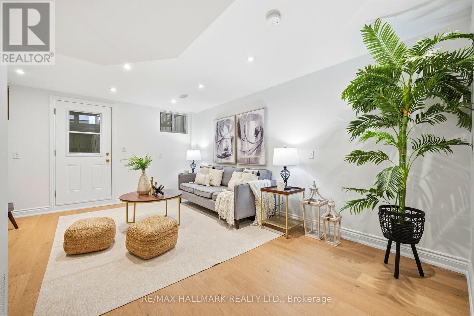 4A Holborne Avenue, Toronto, ON - Indoor