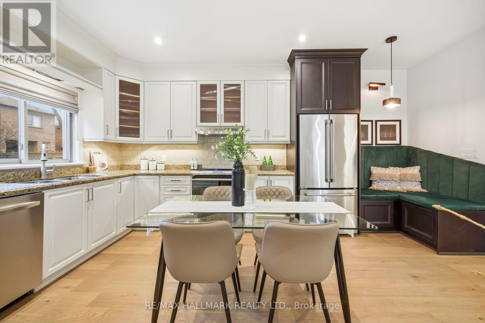 4A Holborne Avenue, Toronto, ON - Indoor Photo Showing Kitchen With Upgraded Kitchen