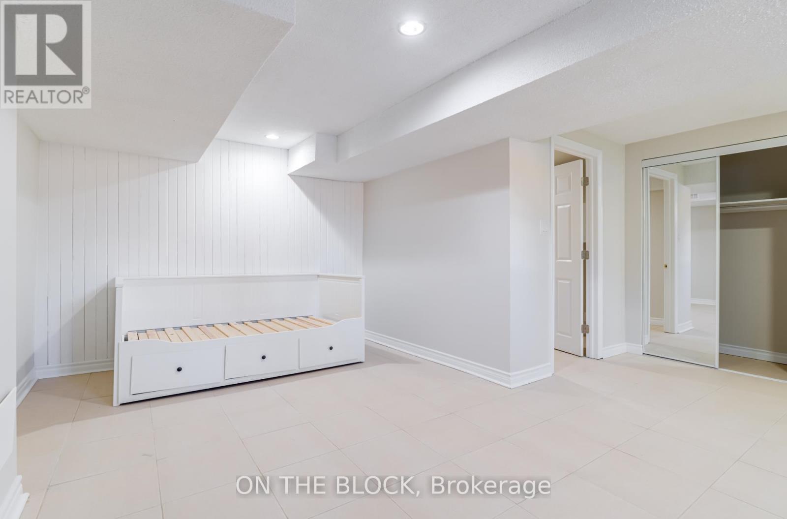 409 Silverthorne Crescent, Mississauga, ON - Indoor