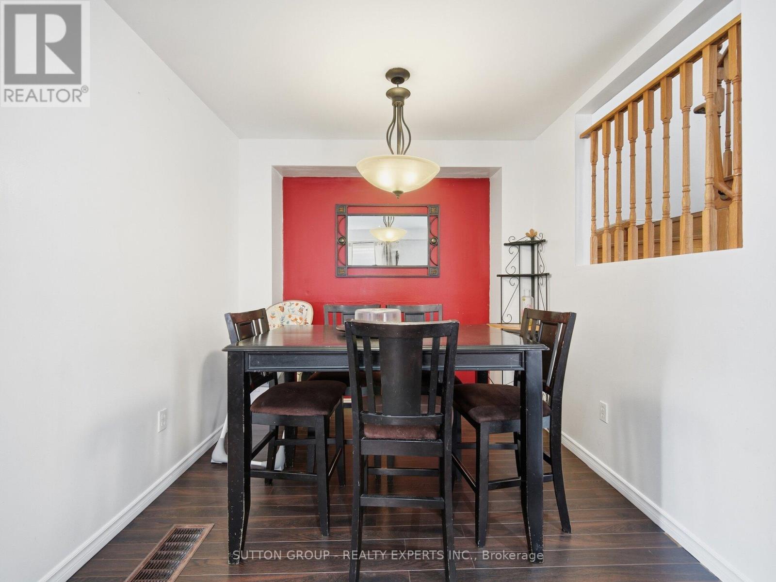 45 Ridgefield Court, Brampton, ON - Indoor Photo Showing Dining Room