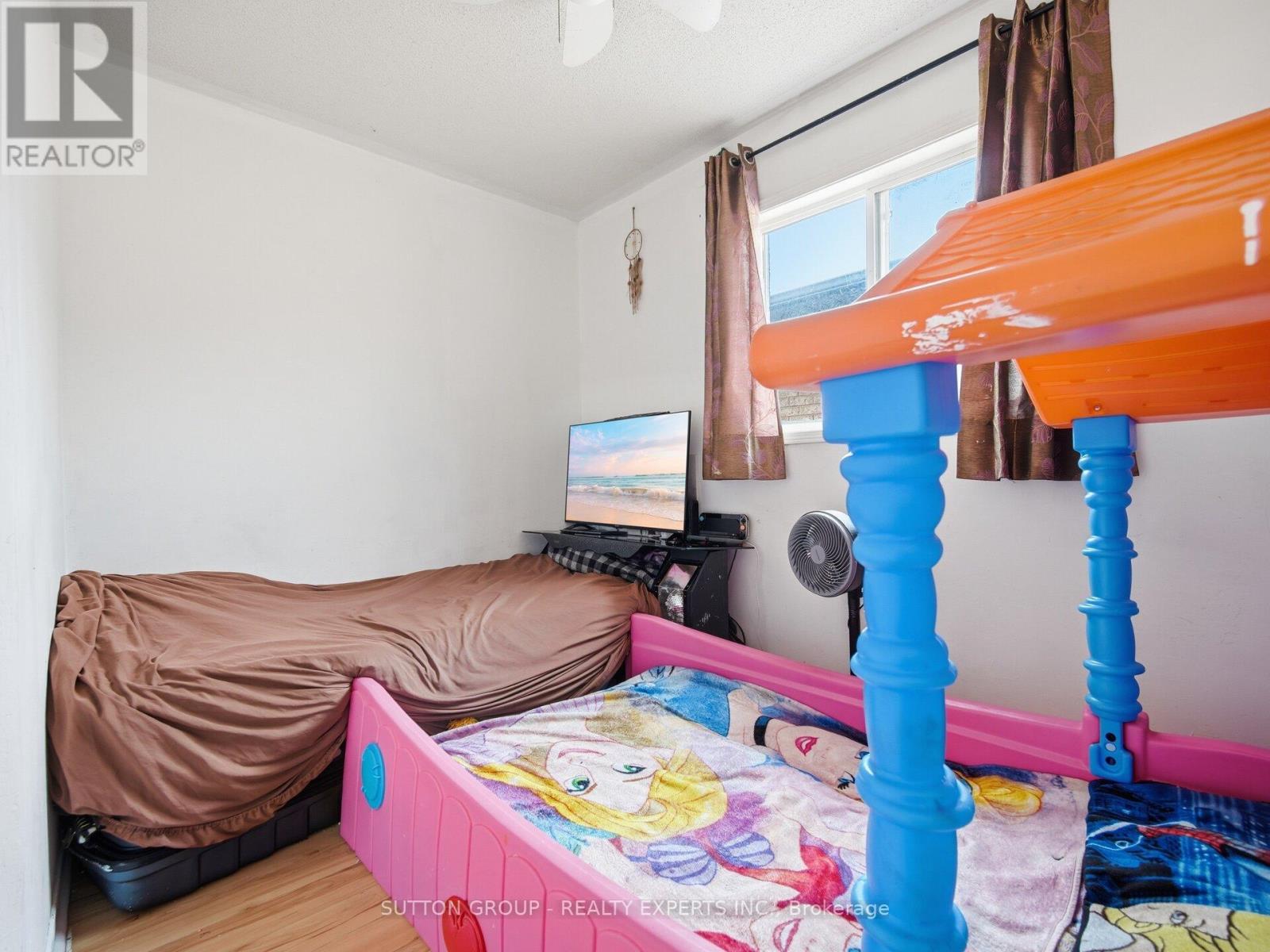 45 Ridgefield Court, Brampton, ON - Indoor Photo Showing Bedroom