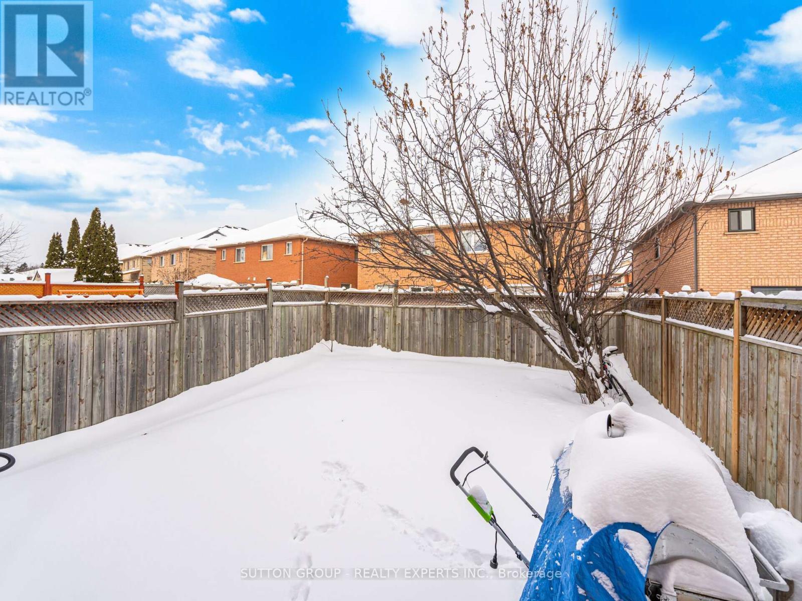 45 Ridgefield Court, Brampton, ON - Outdoor