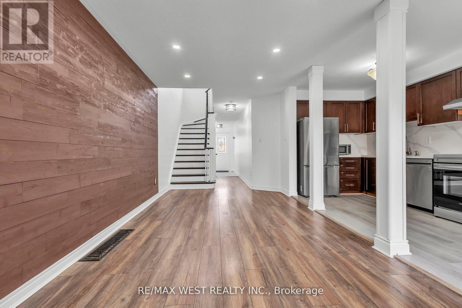 3865 Allcroft Road, Mississauga, ON - Indoor