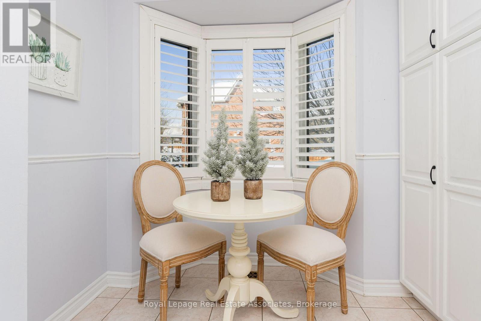 76 River Drive, Halton Hills, ON - Indoor Photo Showing Dining Room