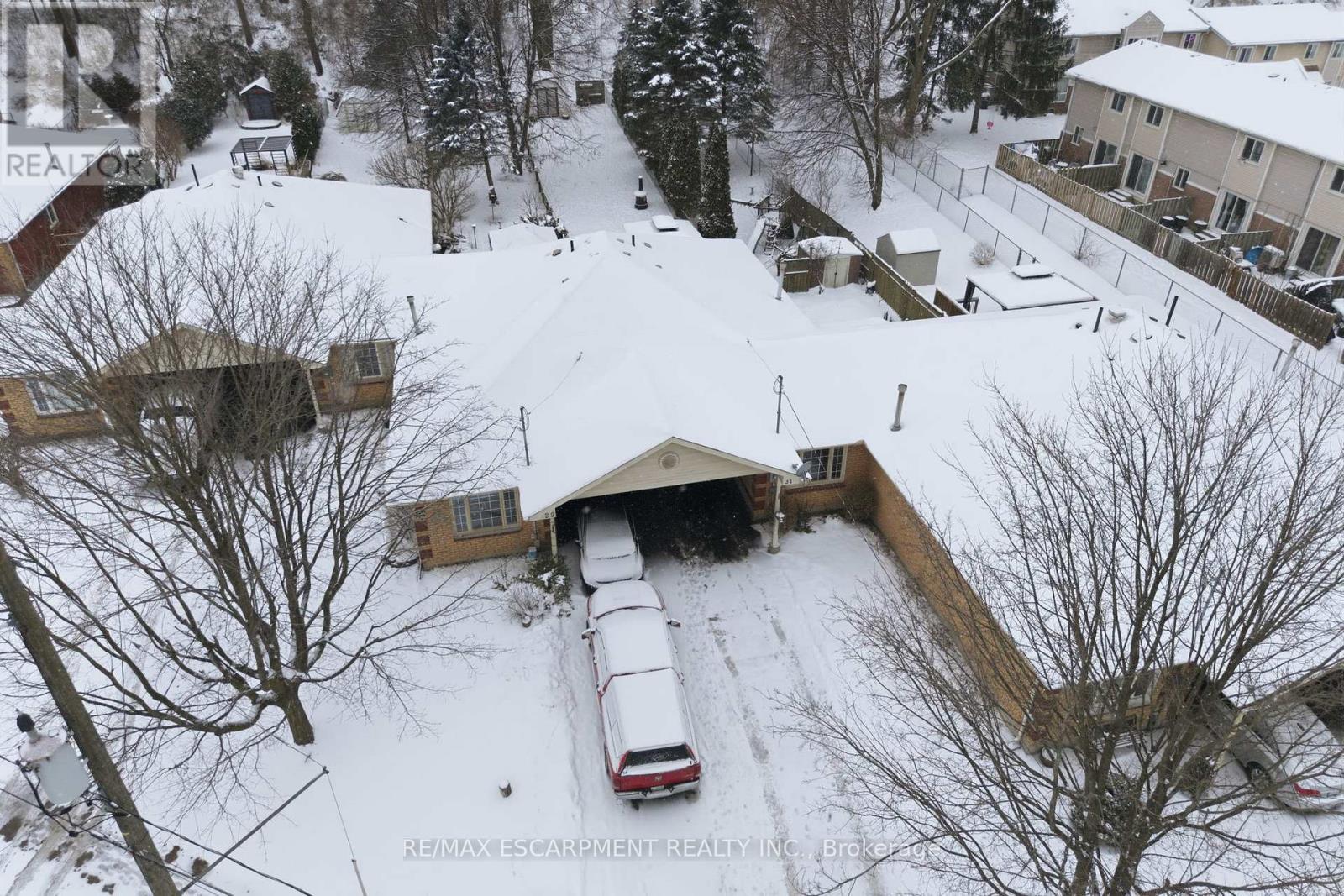 31 Galileo Boulevard, Brantford, ON - Outdoor