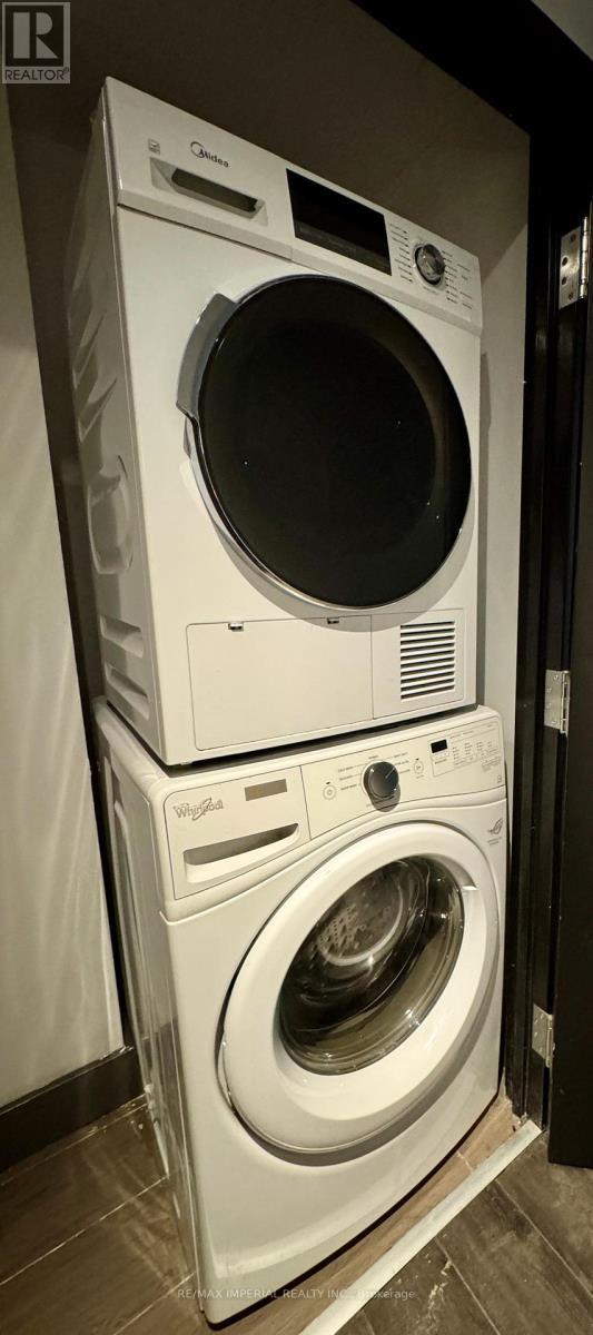 N2704 - 330 Phillip Street, Waterloo, ON - Indoor Photo Showing Laundry Room