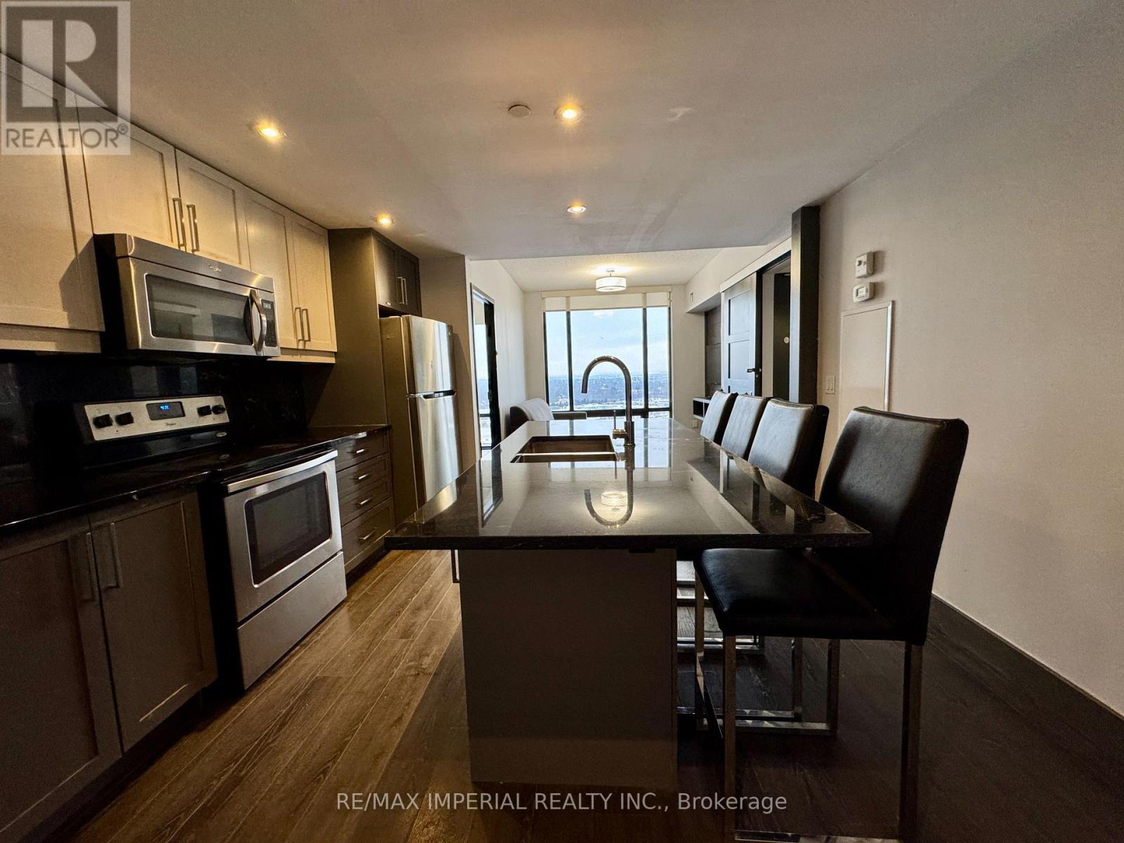 N2704 - 330 Phillip Street, Waterloo, ON - Indoor Photo Showing Kitchen