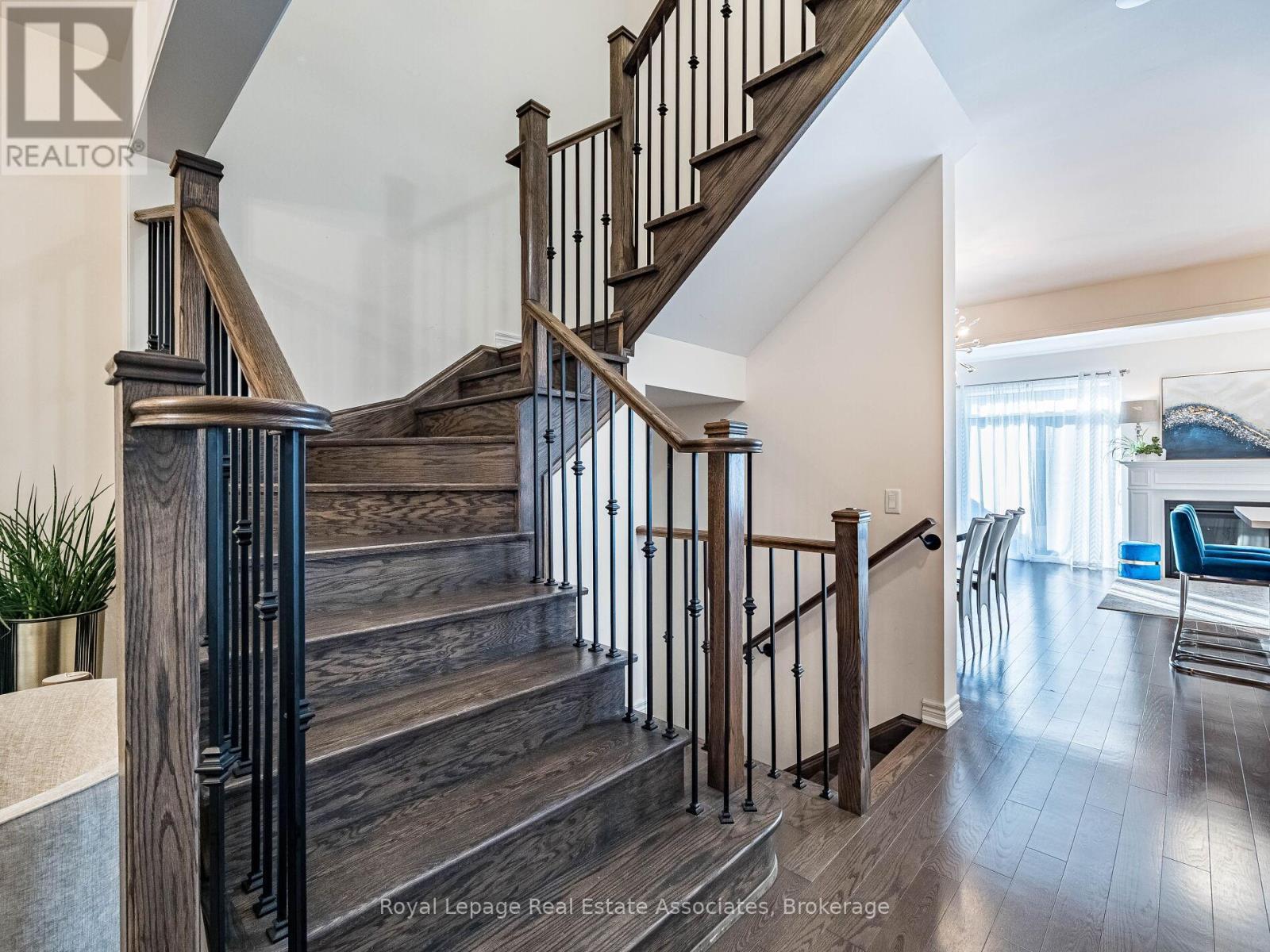 18 Heming Trail, Hamilton, ON - Indoor Photo Showing Other Room