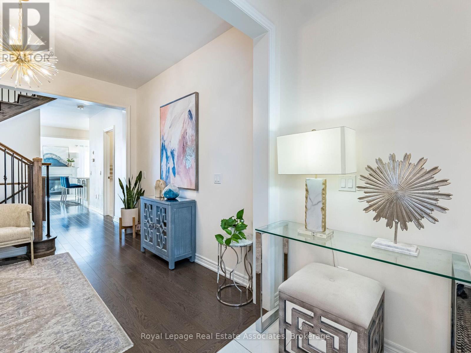 18 Heming Trail, Hamilton, ON - Indoor Photo Showing Other Room