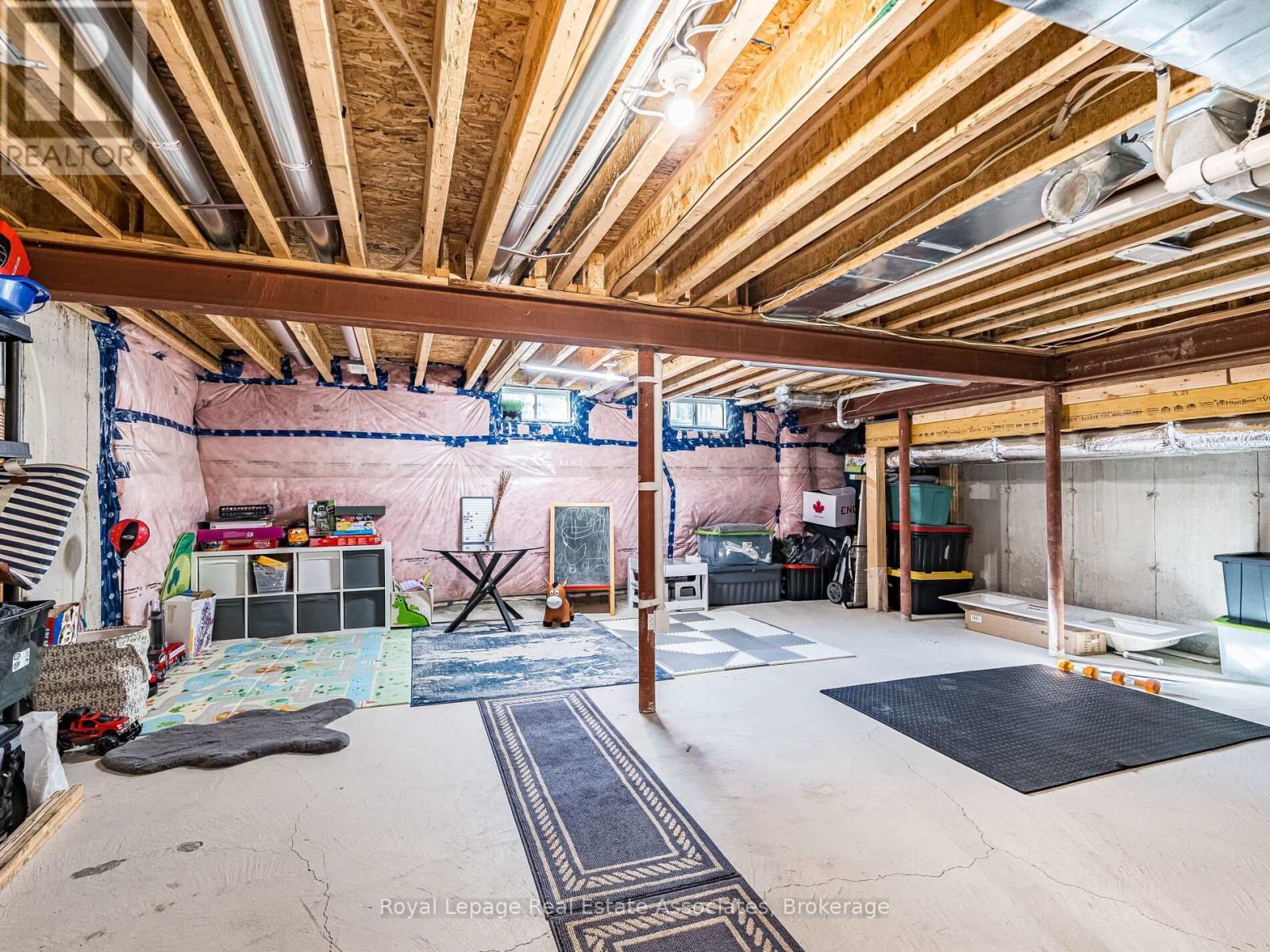 18 Heming Trail, Hamilton, ON - Indoor Photo Showing Basement