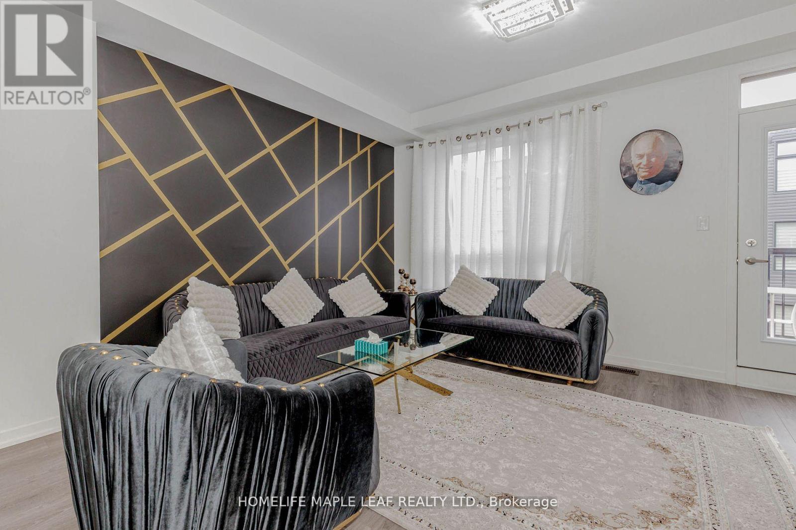 15 Bateson Street, Ajax, ON - Indoor