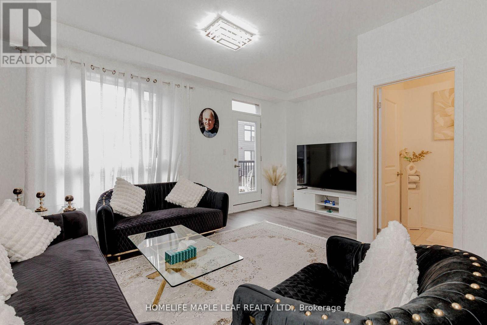 15 Bateson Street, Ajax, ON - Indoor Photo Showing Living Room