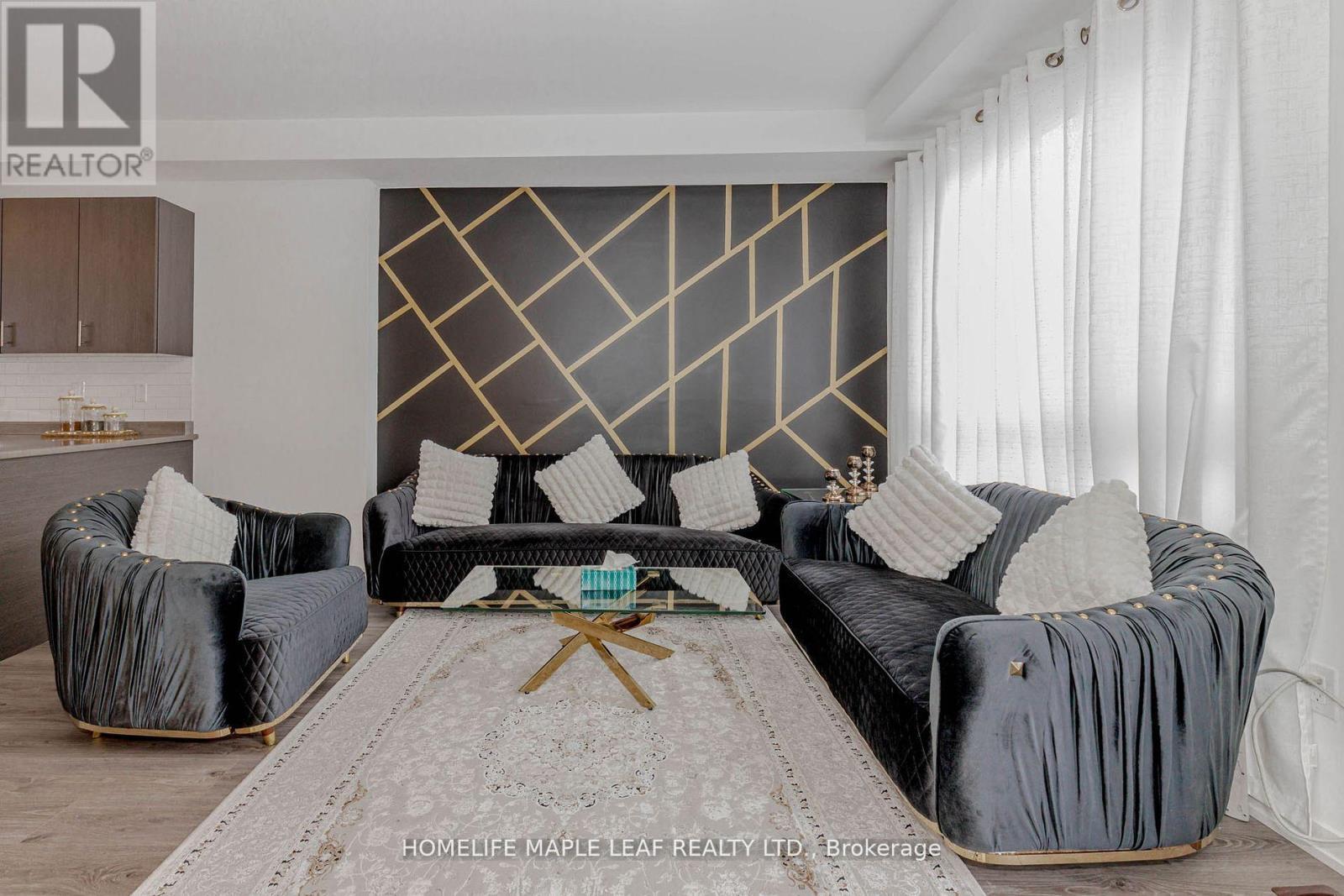 15 Bateson Street, Ajax, ON - Indoor