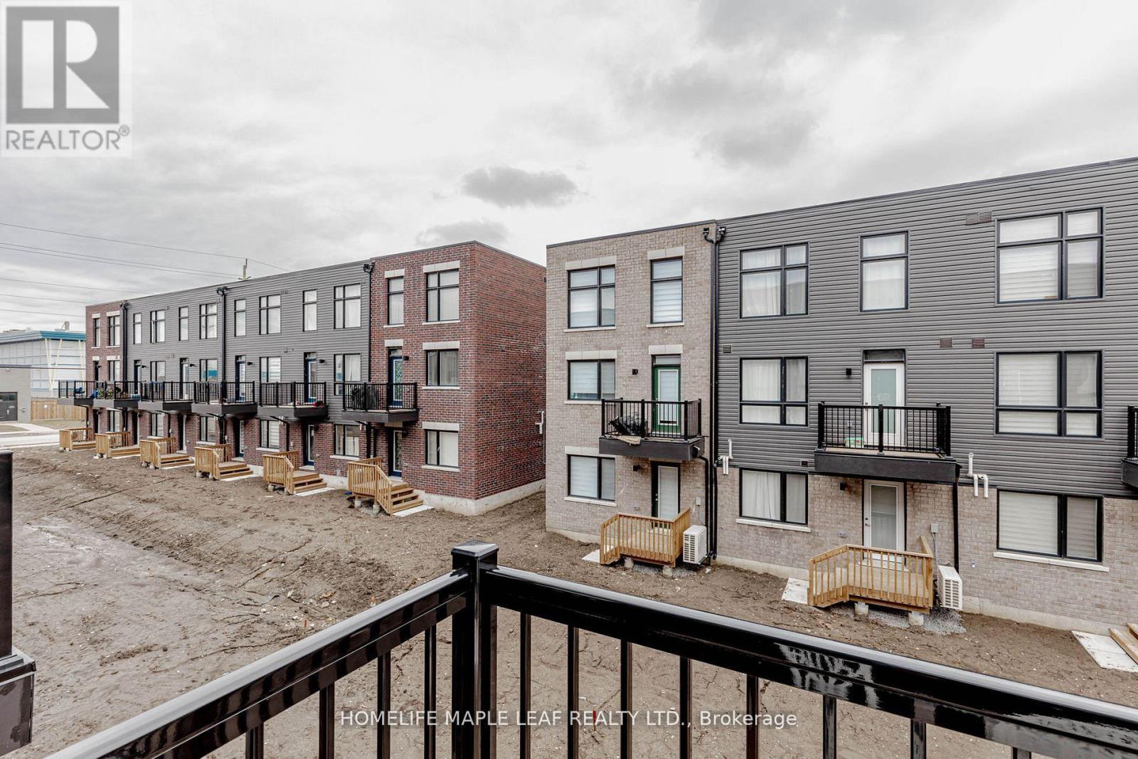 15 Bateson Street, Ajax, ON - Outdoor