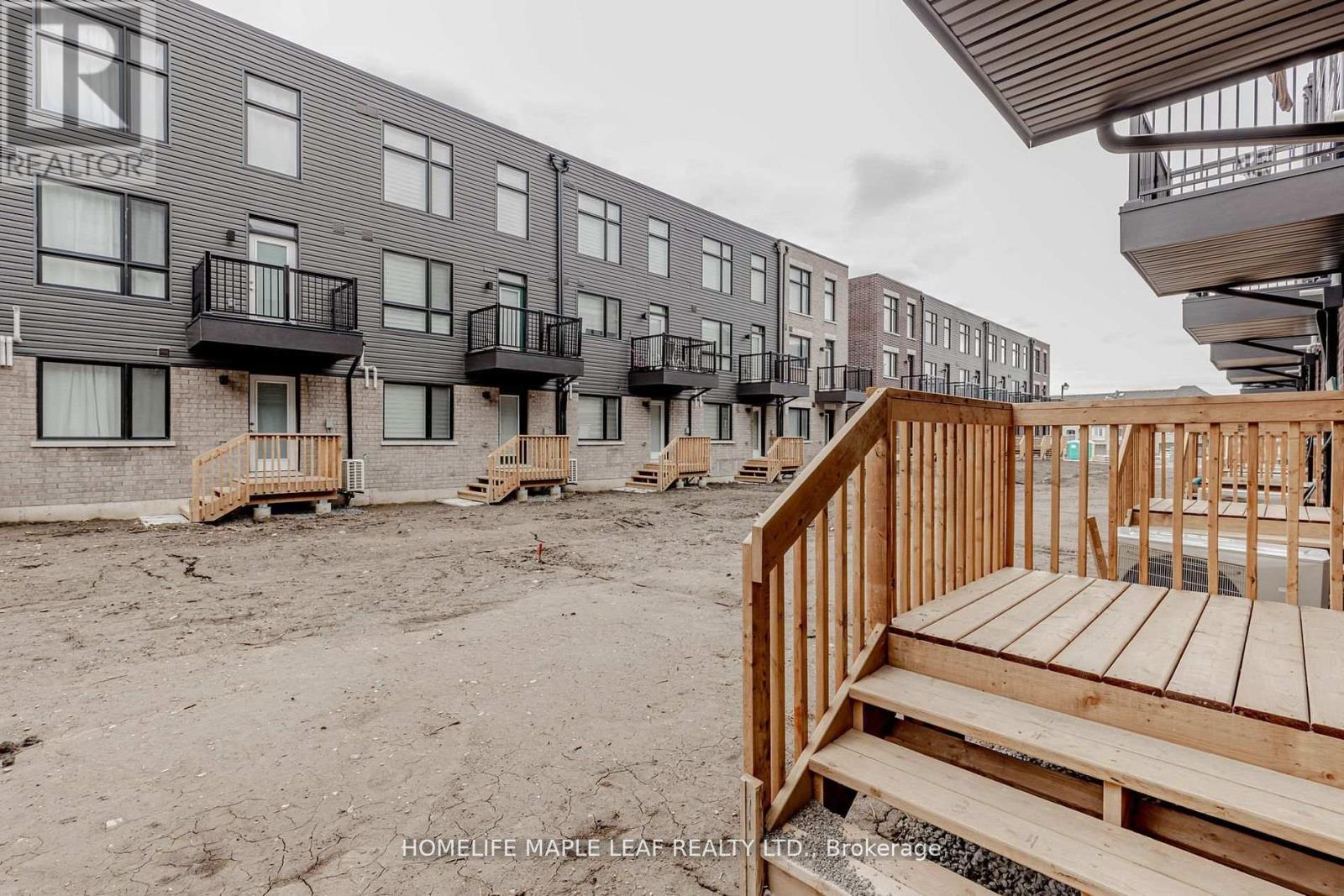 15 Bateson Street, Ajax, ON - Outdoor