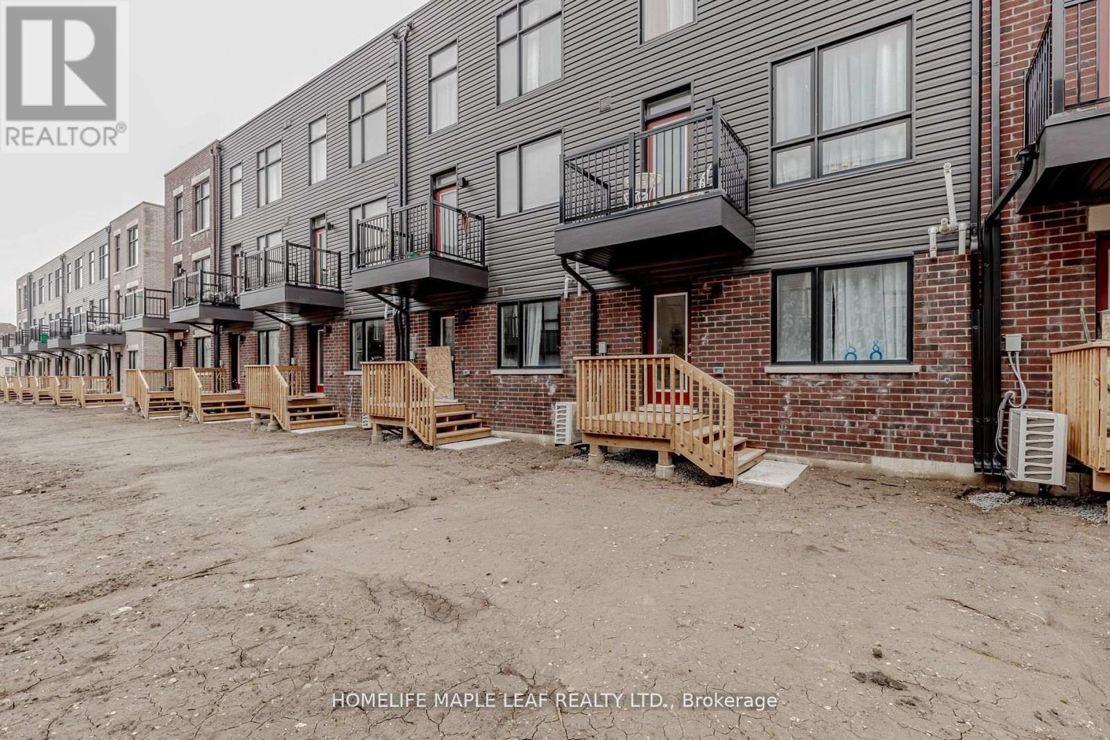 15 Bateson Street, Ajax, ON - Outdoor