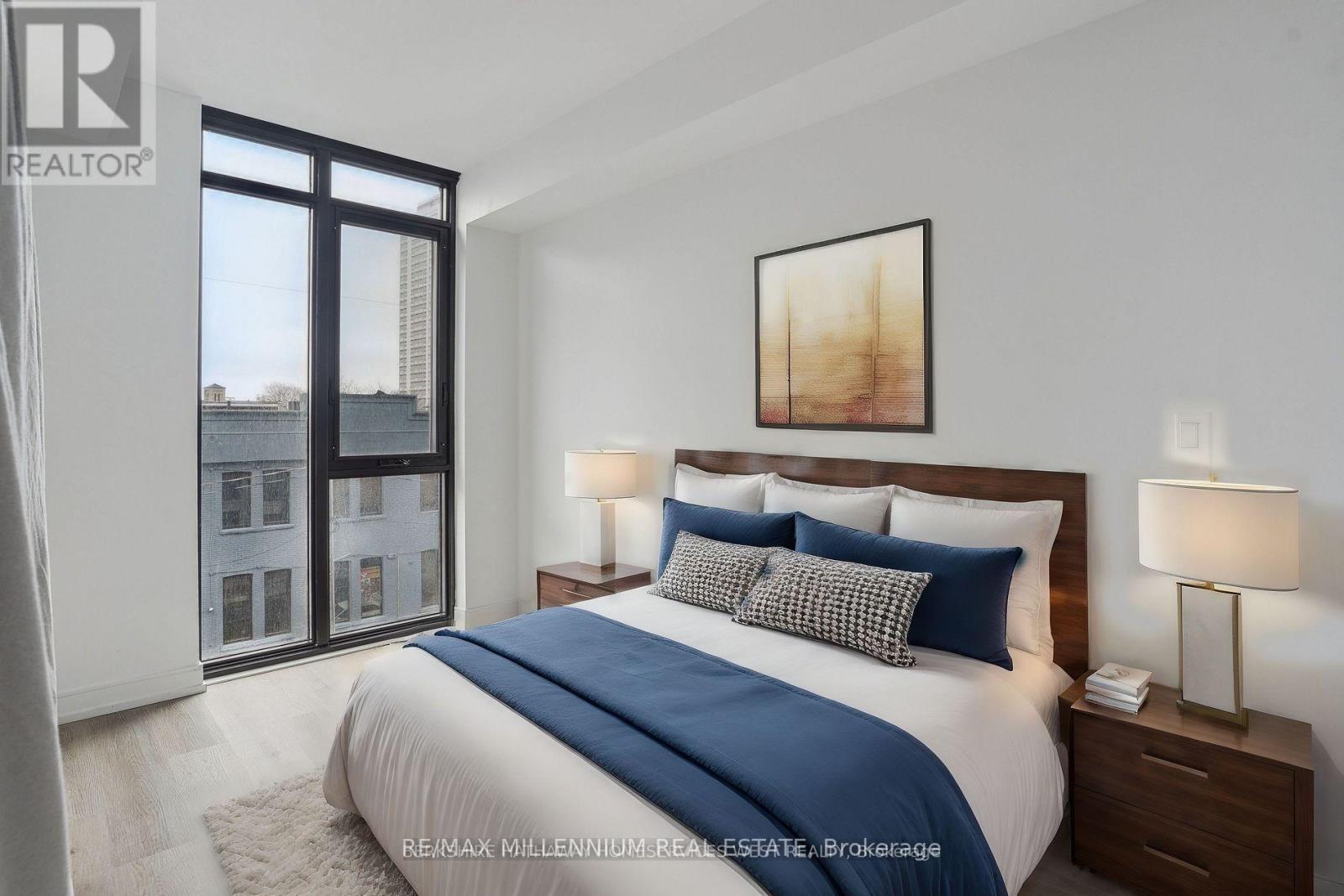 329 - 1 Jarvis Street, Hamilton, ON - Indoor Photo Showing Bedroom