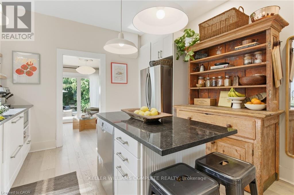 48 Liberty Street, Hamilton, ON - Indoor Photo Showing Kitchen