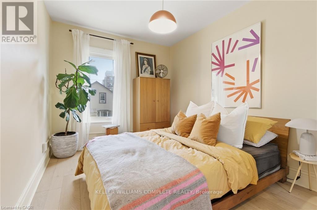 48 Liberty Street, Hamilton, ON - Indoor Photo Showing Bedroom