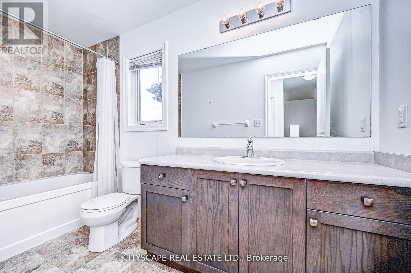 6 Castlebay Street, Kitchener, ON - Indoor Photo Showing Bathroom
