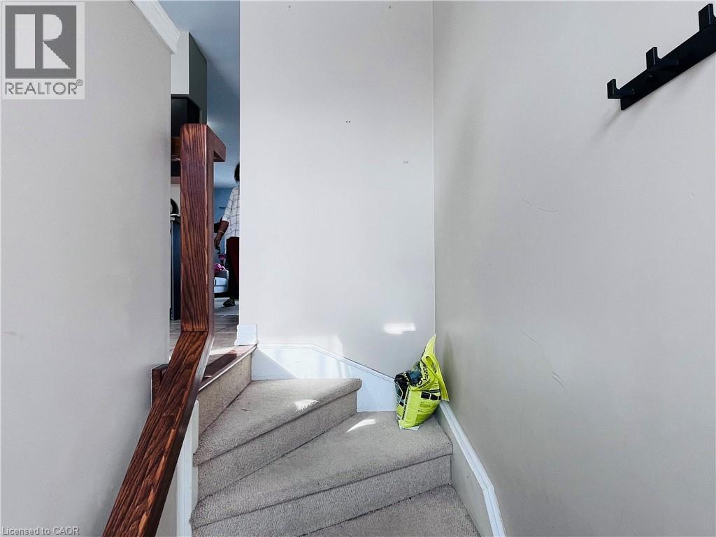 5053 Bidwell Common, Burlington, ON - Indoor Photo Showing Other Room