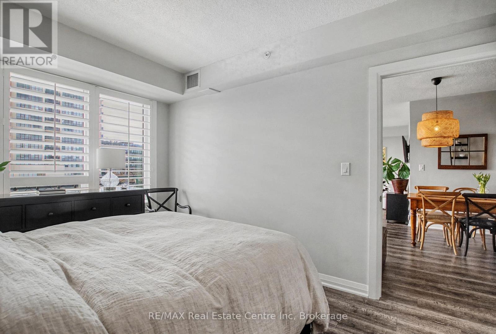 505 - 53 Arthur Street S, Guelph (St. Patrick'S Ward), ON - Indoor Photo Showing Bedroom