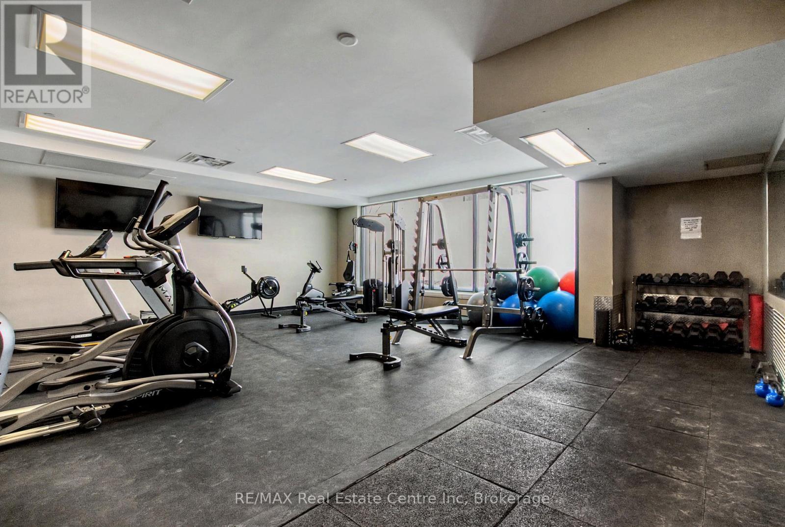 505 - 53 Arthur Street S, Guelph (St. Patrick'S Ward), ON - Indoor Photo Showing Gym Room