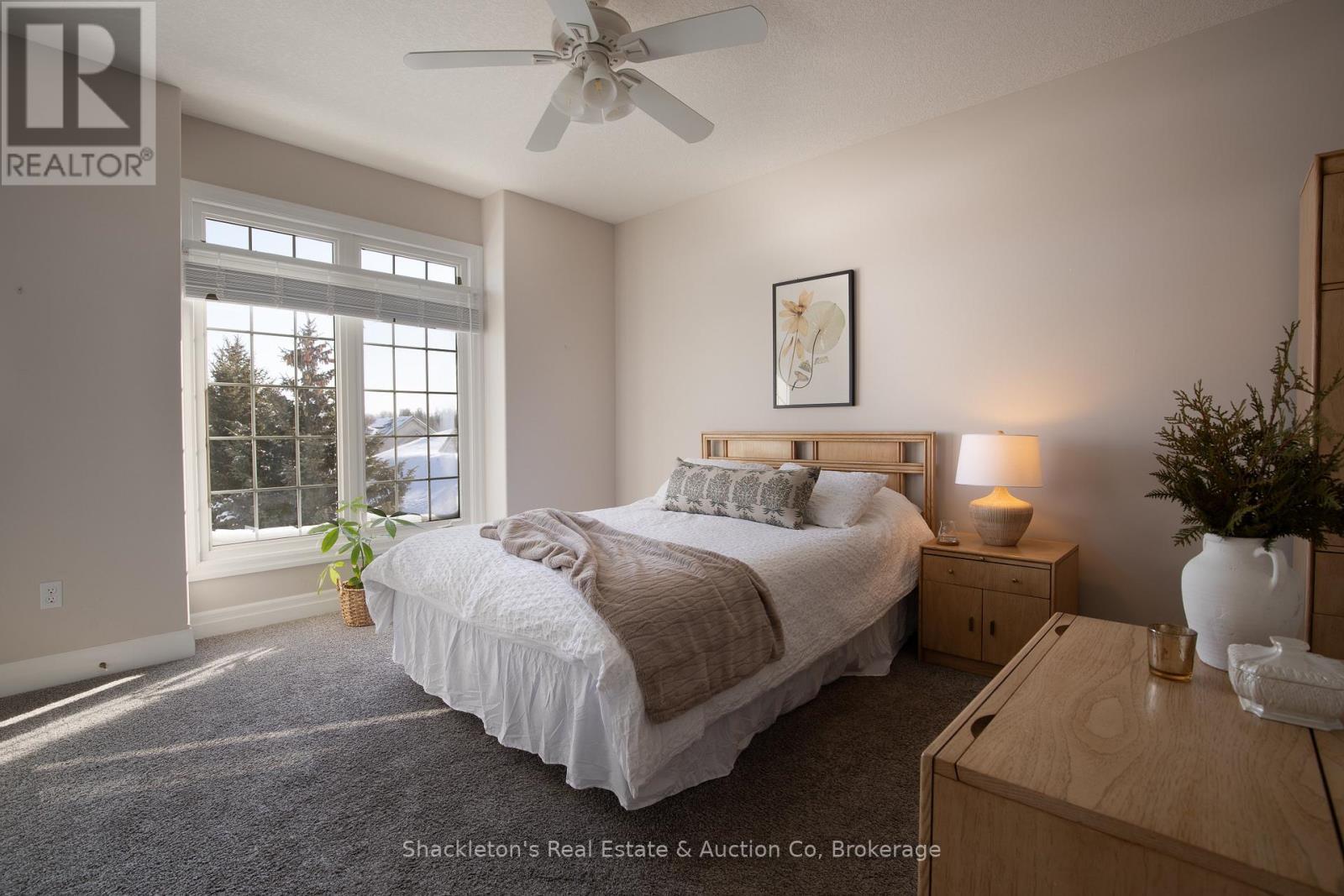 4 - 165 Chandos Drive, Kitchener, ON - Indoor Photo Showing Bedroom