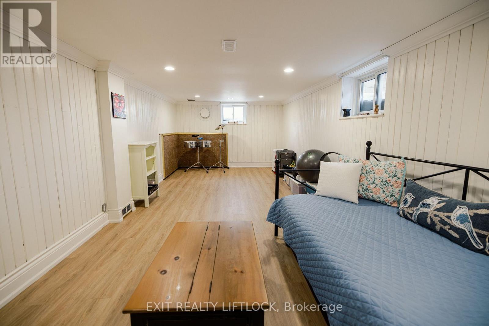 108 Stoney Point Road S, Brighton, ON - Indoor