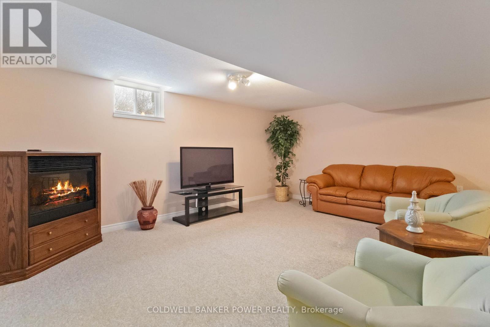 5 - 2295 Kains Road, London South (South A), ON - Indoor
