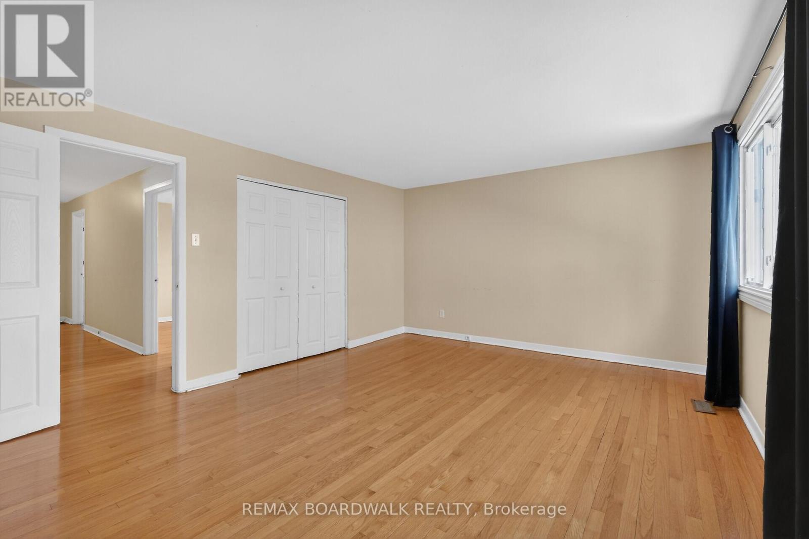 2666 Regina Street, Ottawa, ON - Indoor Photo Showing Other Room