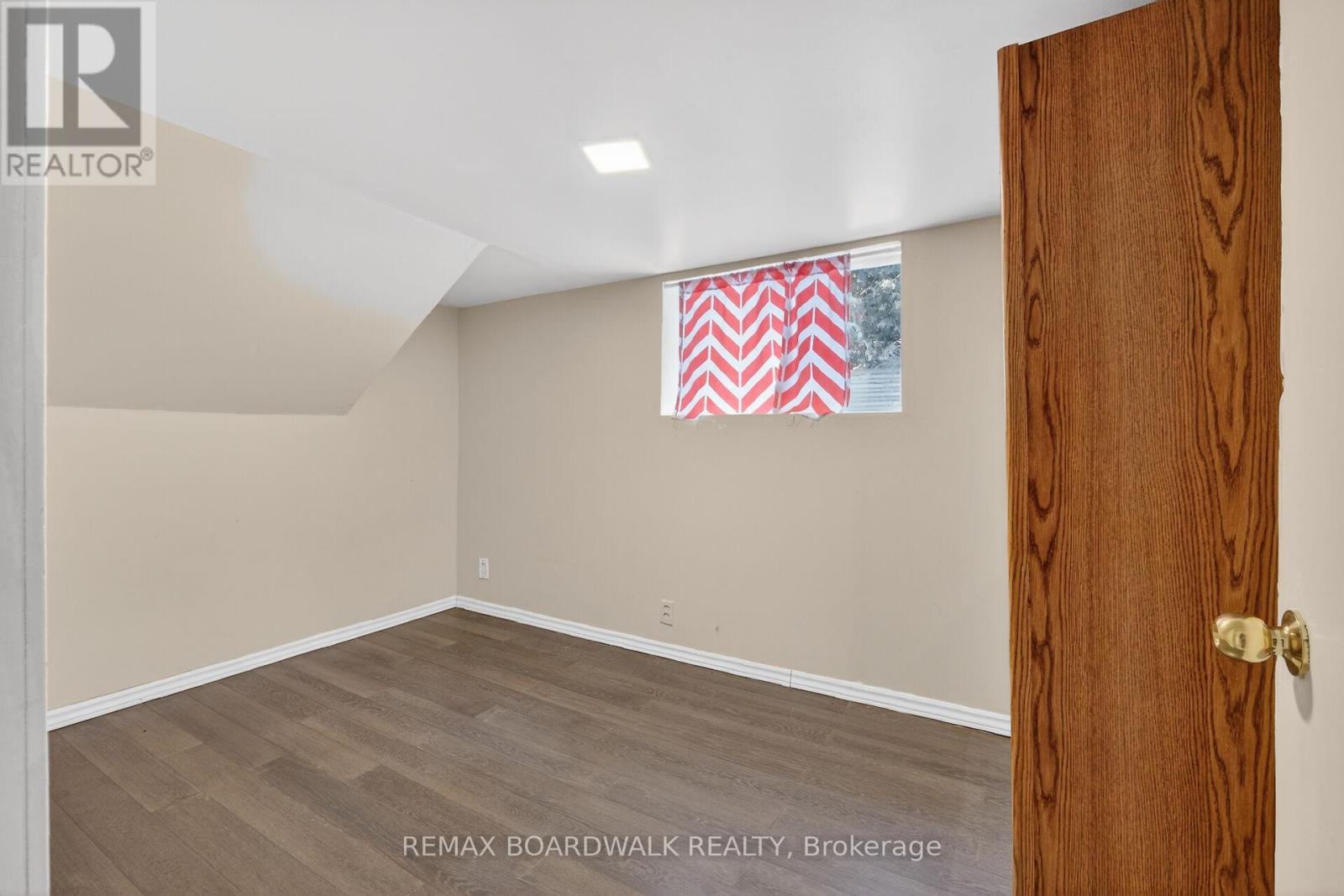 2666 Regina Street, Ottawa, ON - Indoor Photo Showing Other Room