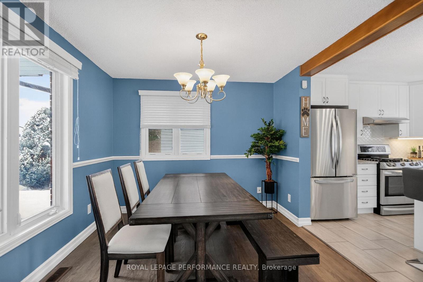 14 Gold Crescent, Russell, ON - Indoor Photo Showing Dining Room