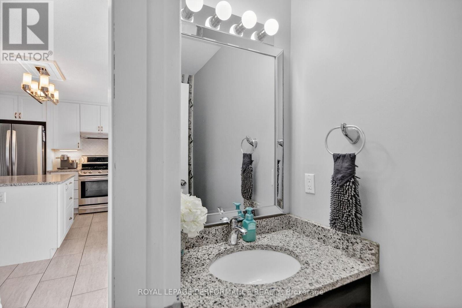 14 Gold Crescent, Russell, ON - Indoor