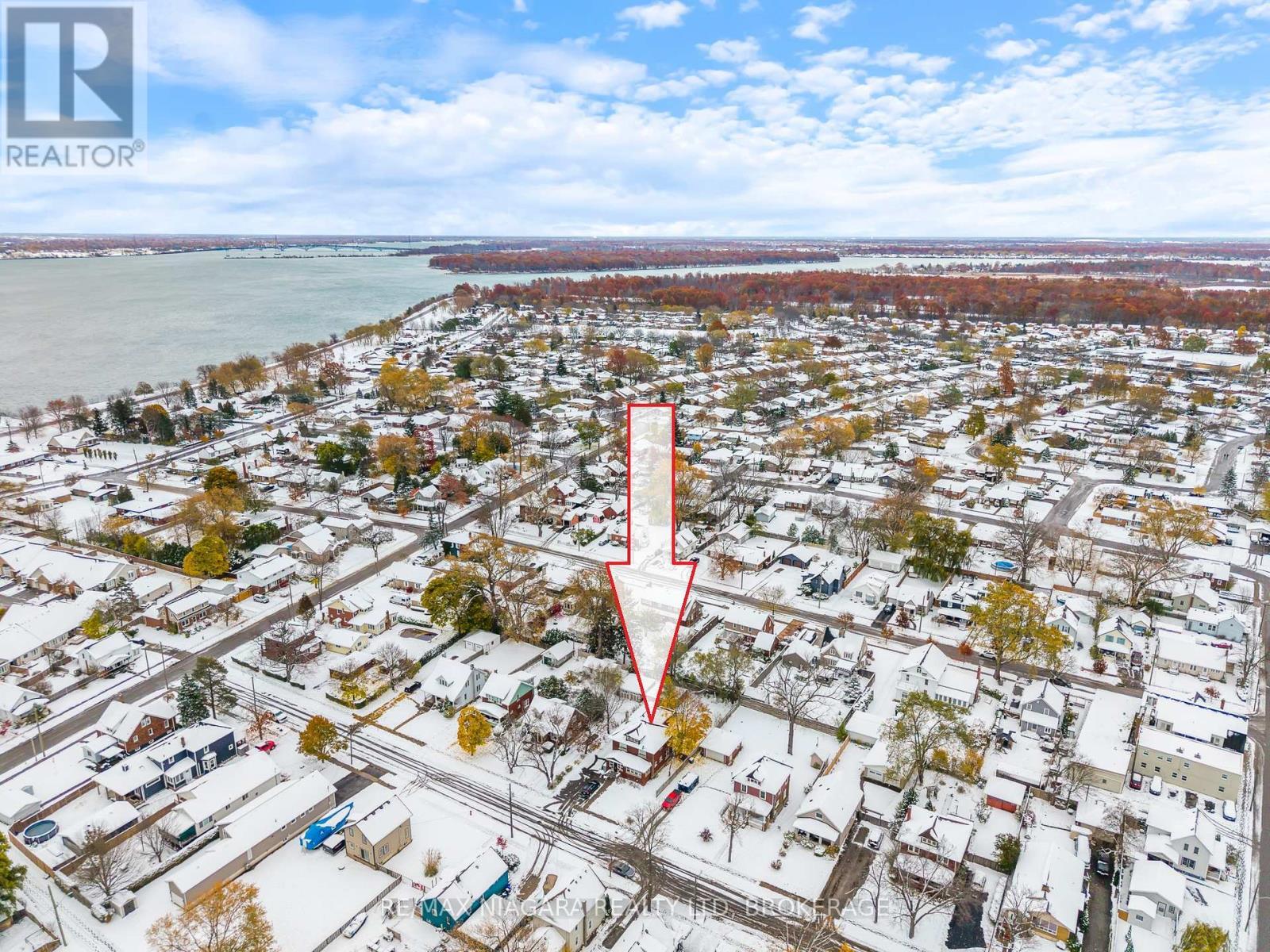 3536 Bond Street, Niagara Falls (Chippawa), ON - Outdoor With View