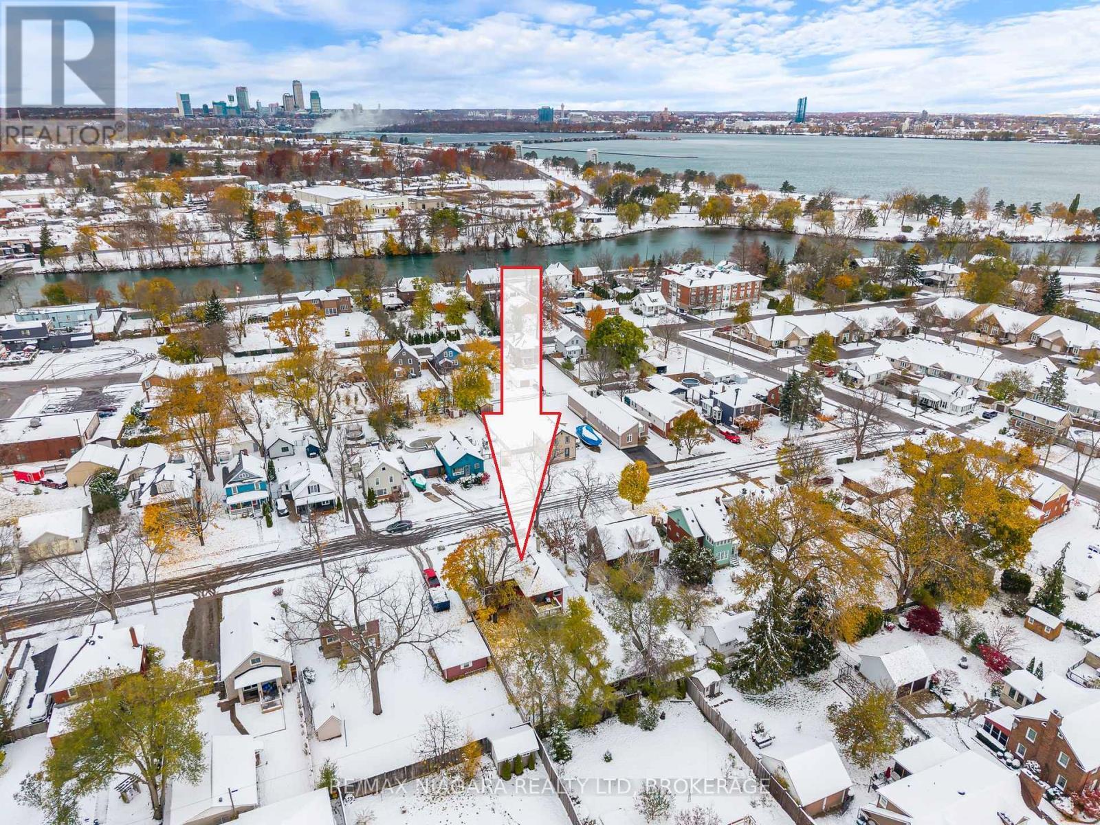 3536 Bond Street, Niagara Falls (Chippawa), ON - Outdoor With View