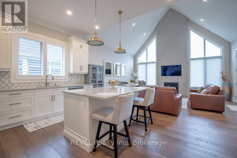 75 Millpond Road, Niagara-On-The-Lake (St. Davids), ON - Indoor Photo Showing Kitchen With Upgraded Kitchen