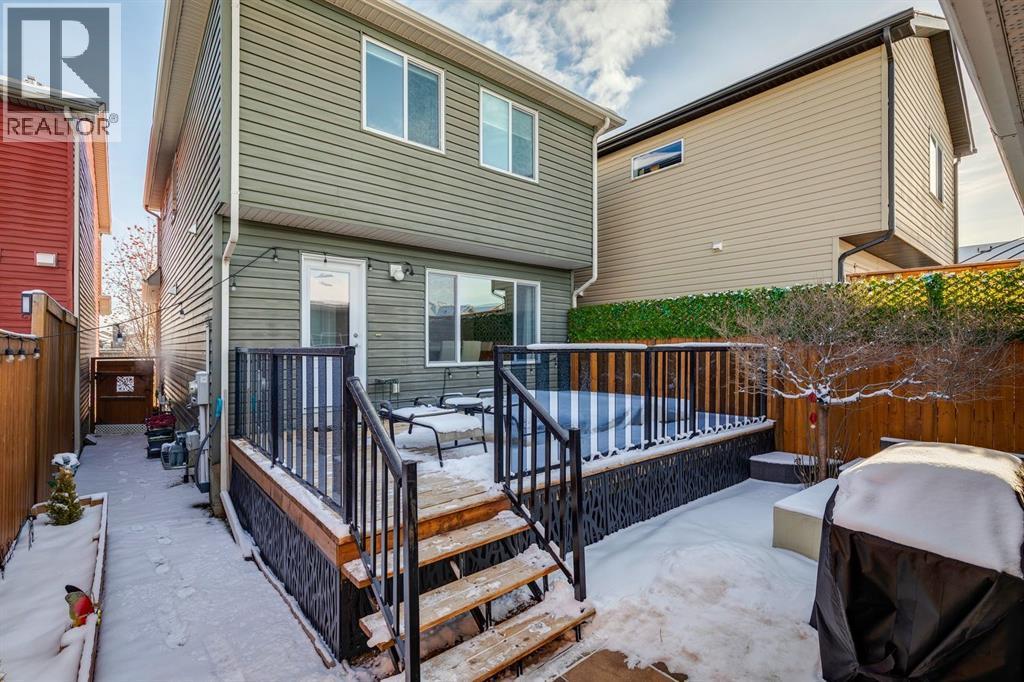 15 New Brighton Common Se, Calgary, AB - Outdoor With Deck Patio Veranda With Exterior