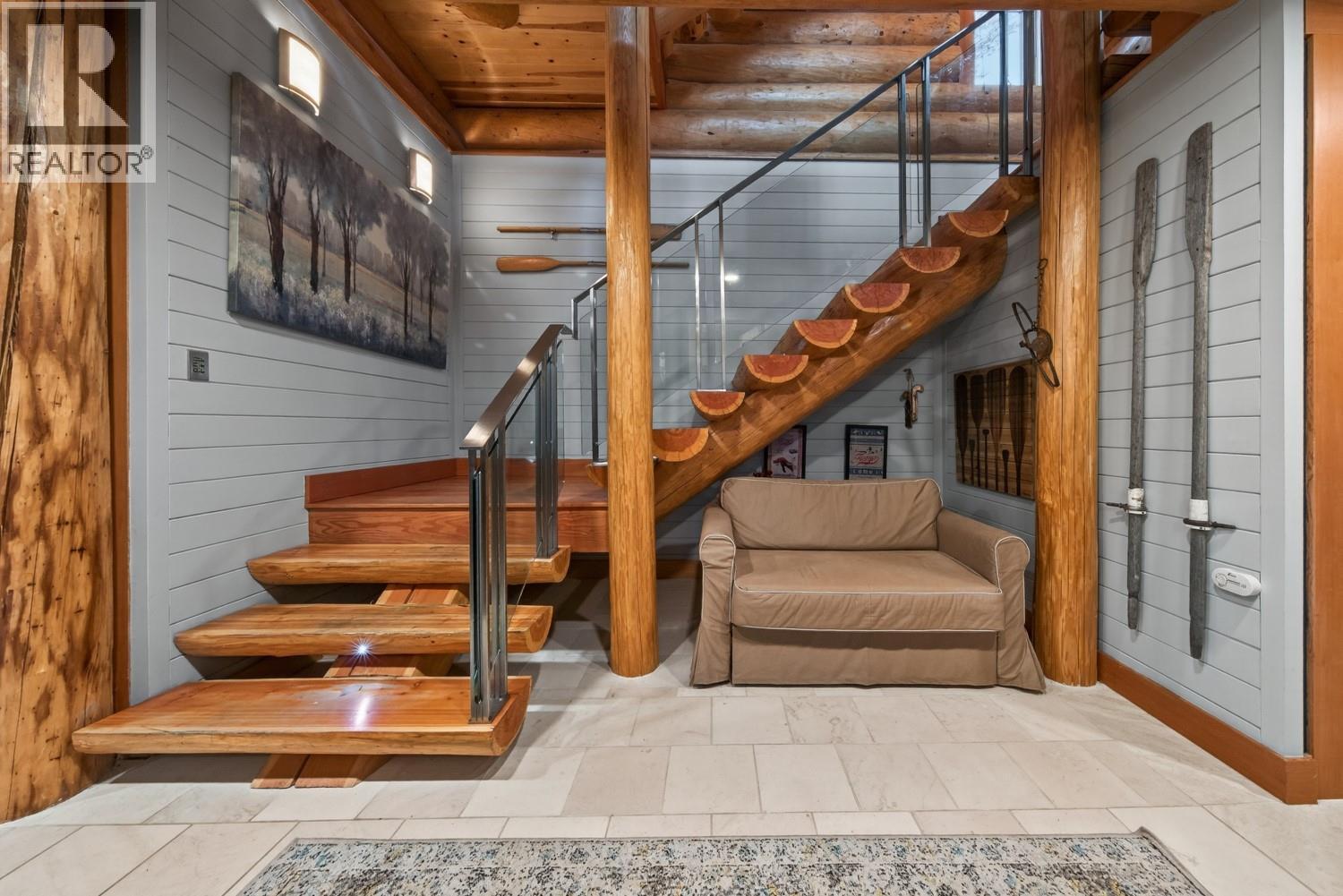 1783 Greywolf Drive, Panorama, BC - Indoor Photo Showing Other Room