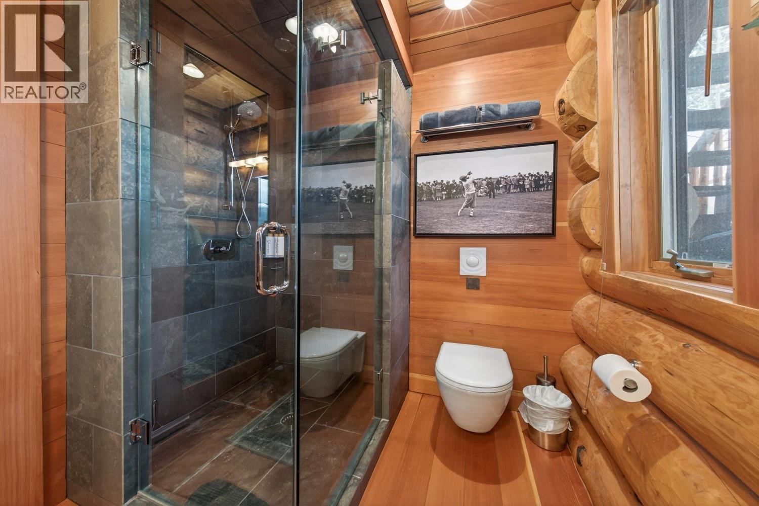 1783 Greywolf Drive, Panorama, BC - Indoor Photo Showing Bathroom