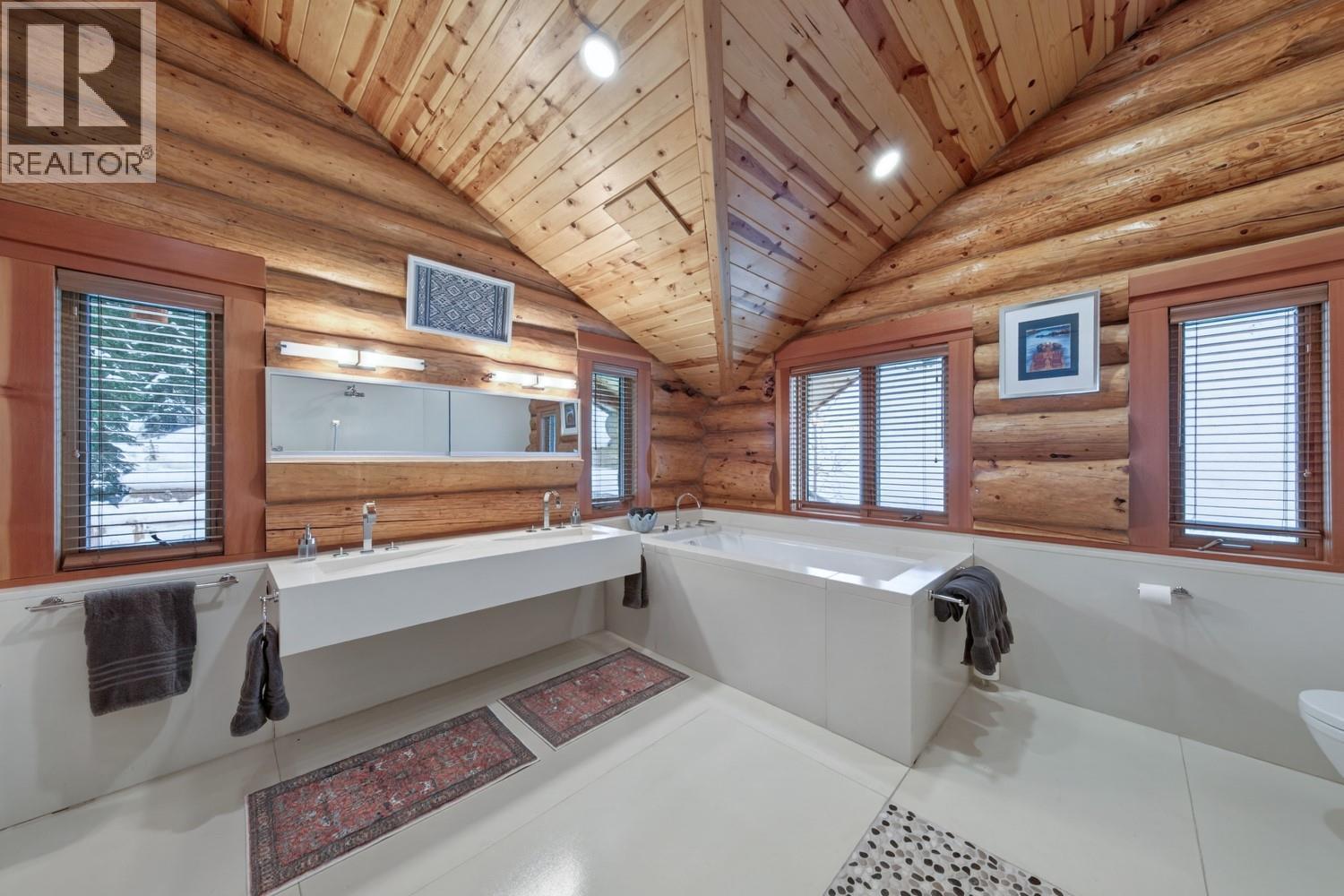 1783 Greywolf Drive, Panorama, BC - Indoor