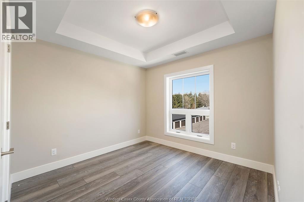 190 Main Street East Unit# 302, Kingsville, ON - Indoor Photo Showing Other Room