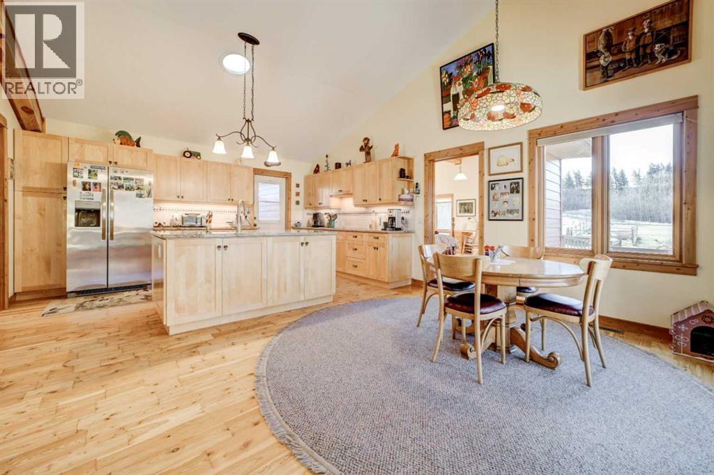 31 Villa Vega Acres, Rural Pincher Creek No. 9, M.D. Of, AB - Indoor Photo Showing Dining Room