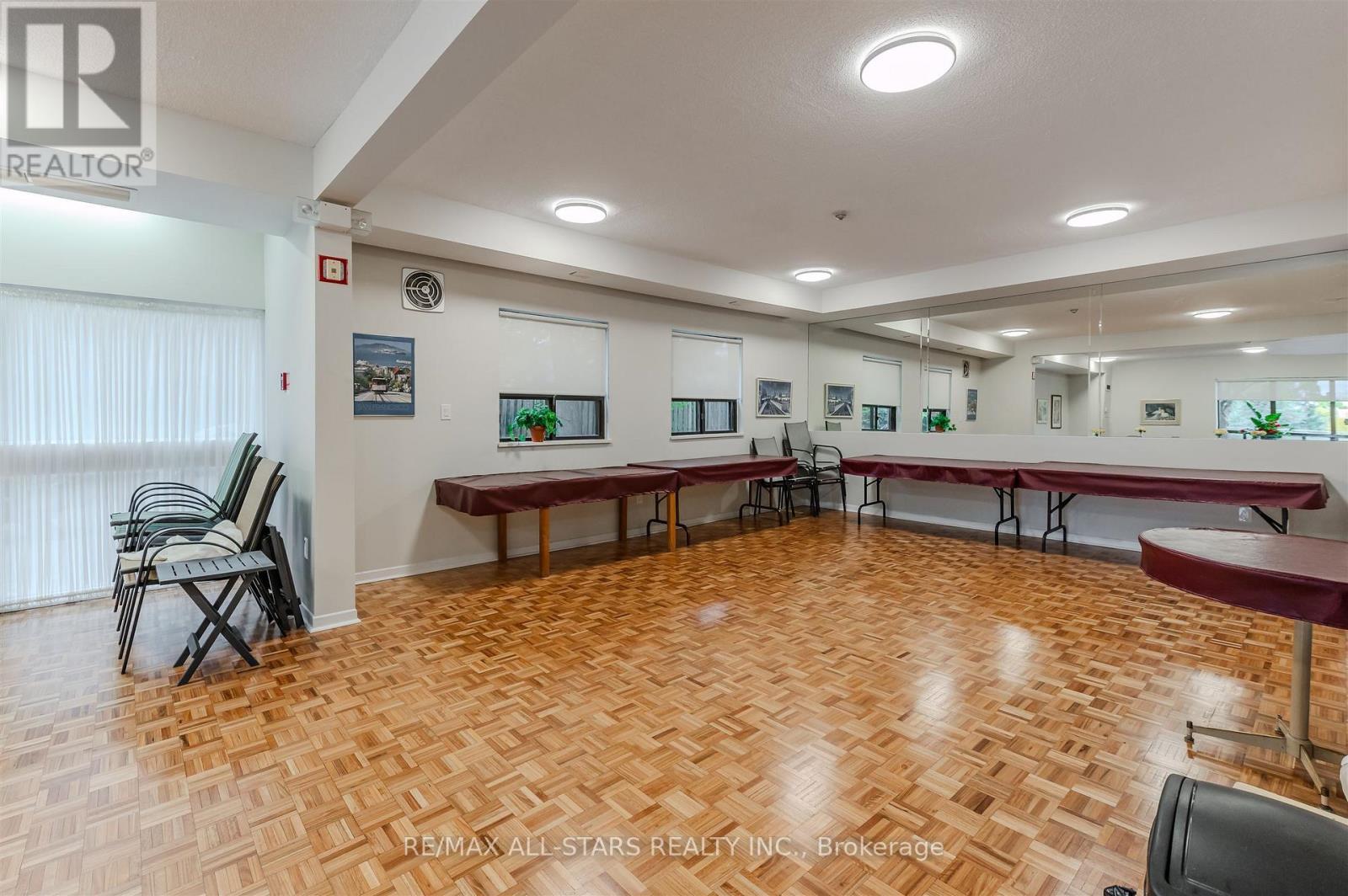 407 - 3734 St Clair Avenue E, Toronto, ON - Indoor Photo Showing Other Room