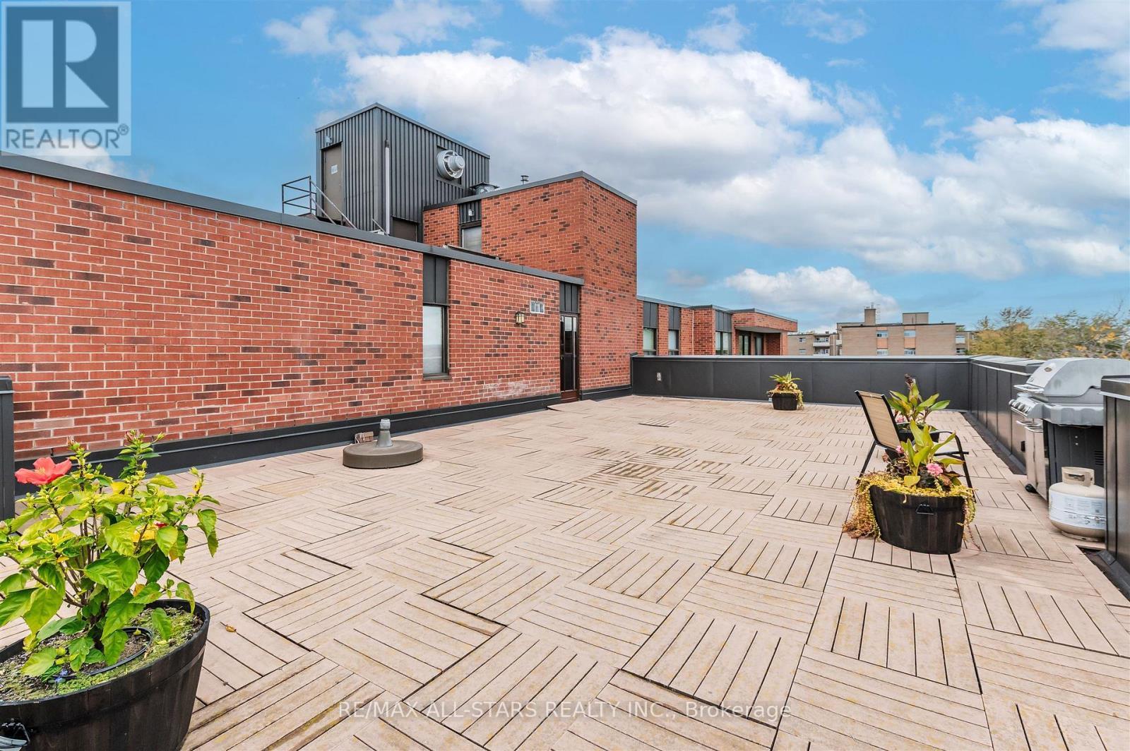 407 - 3734 St Clair Avenue E, Toronto, ON - Outdoor With Deck Patio Veranda With Exterior